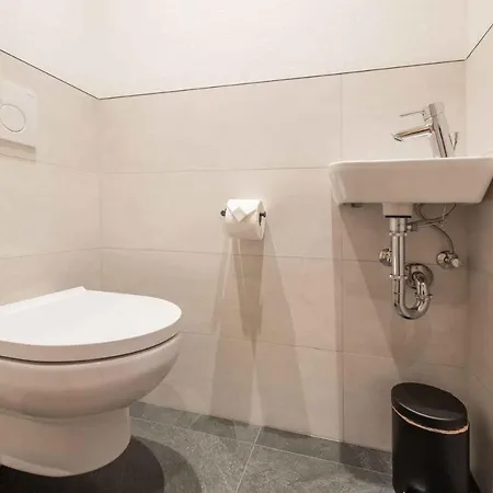 Freiraum アパート ノイシュティフト・イム・シュトゥーバイタール